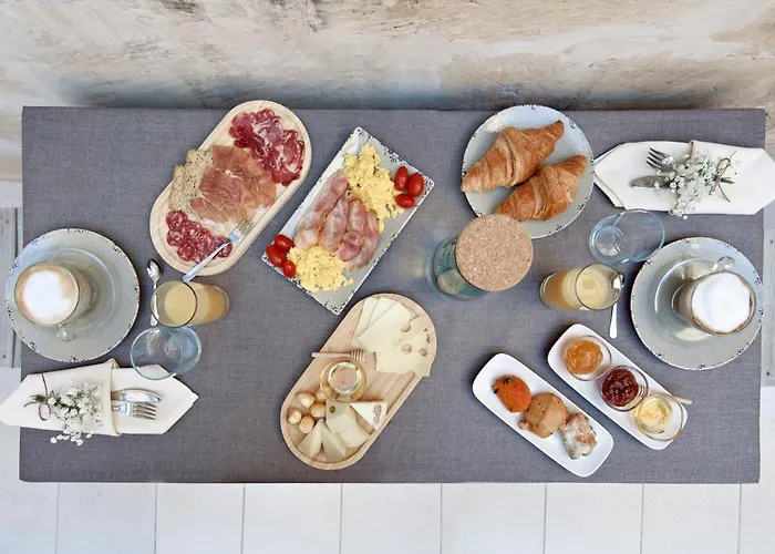 לינה וארוחת בוקר Casa Di Lo 4*