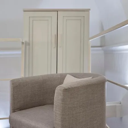 Casa Di Lo ليتشي